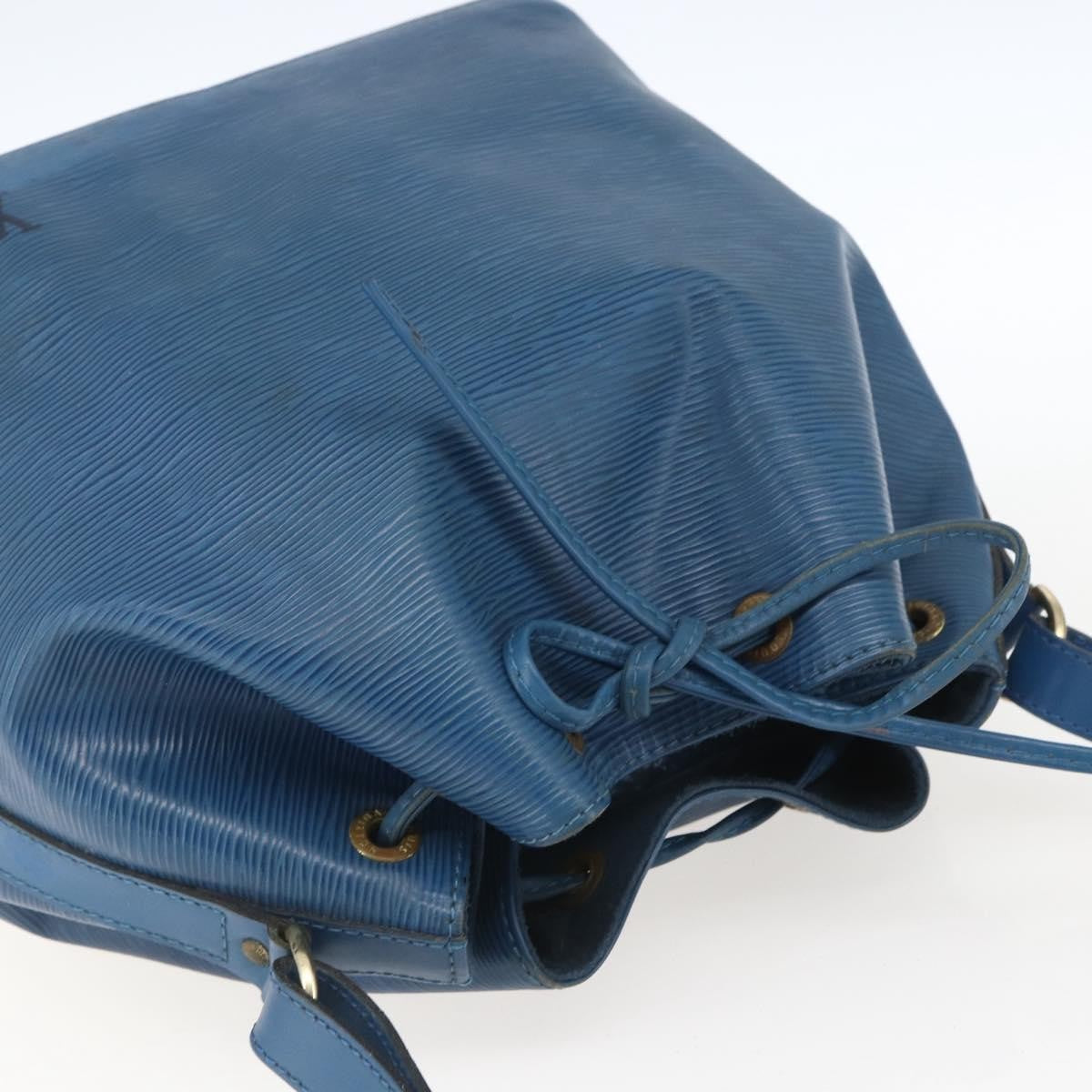 Louis Vuitton Petit Noe Handbag Epi Leather Blue Leather Shoulder Bag Bag (Pre-Owned)