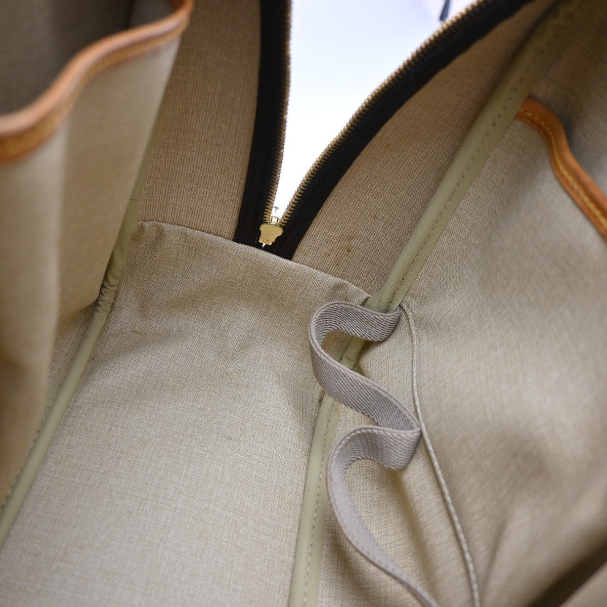 Louis Vuitton Deauville Handbag Monogram Canvas Brown Canvas Handbag (Pre-Owned)