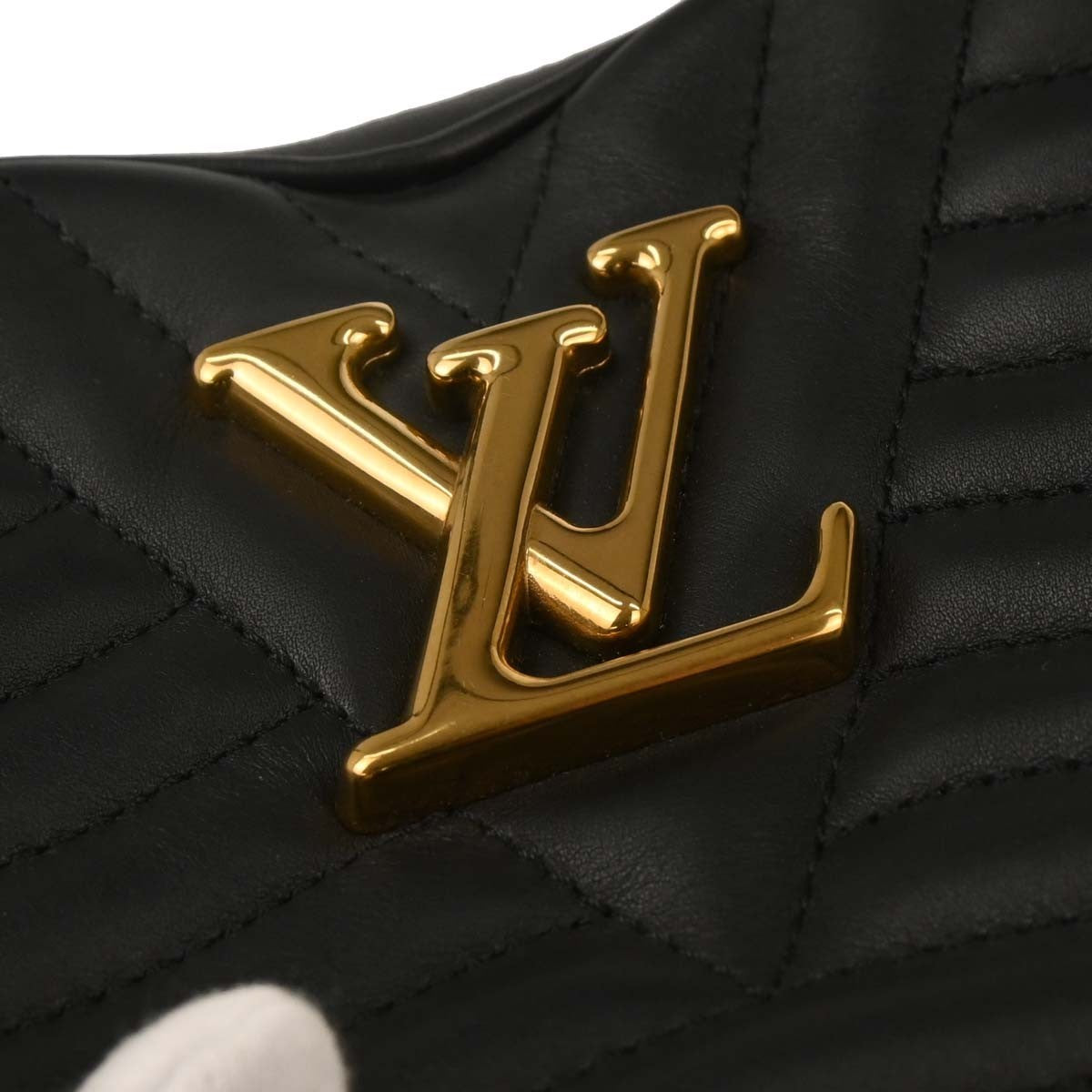 Louis Vuitton New Wave Heart Crossbody Bag Quilted Leather Black Leather Shoulder Bag Bag (Pre-Owned)