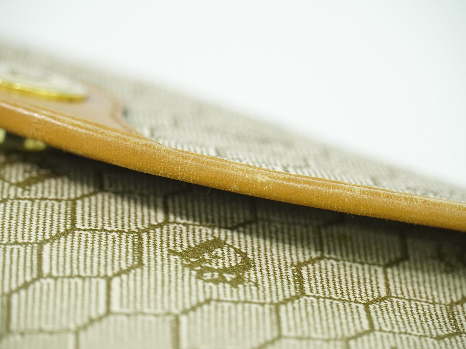 Christian Dior Vintage Honeycomb Shoulder Bag Canvas Beige Canvas Shoulder Bag Bag (Pre-Owned)