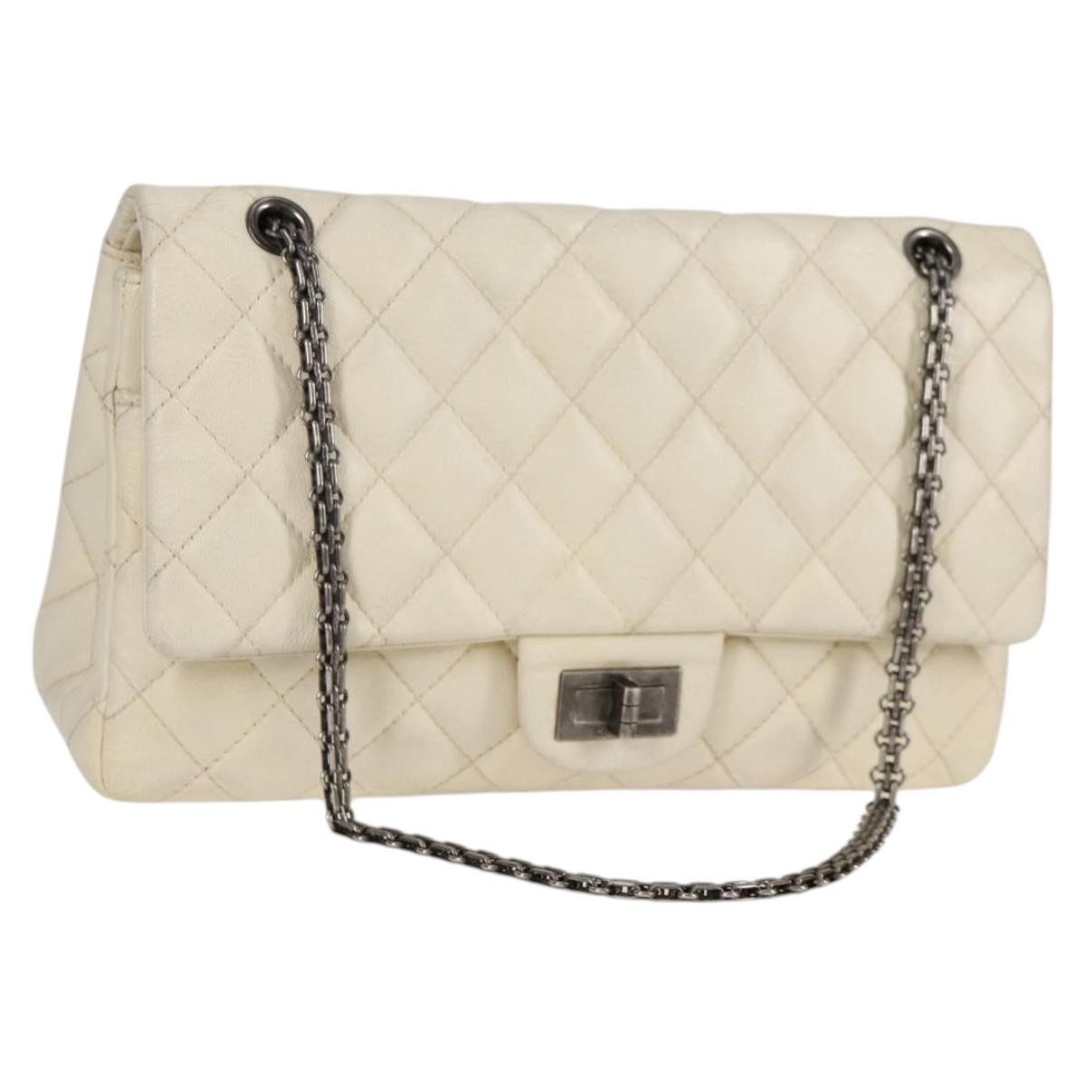 Chanel Reissue 2.55 Flap Bag Quilted Caviar White Leather Shoulder Bag Bag (Pre-Owned)