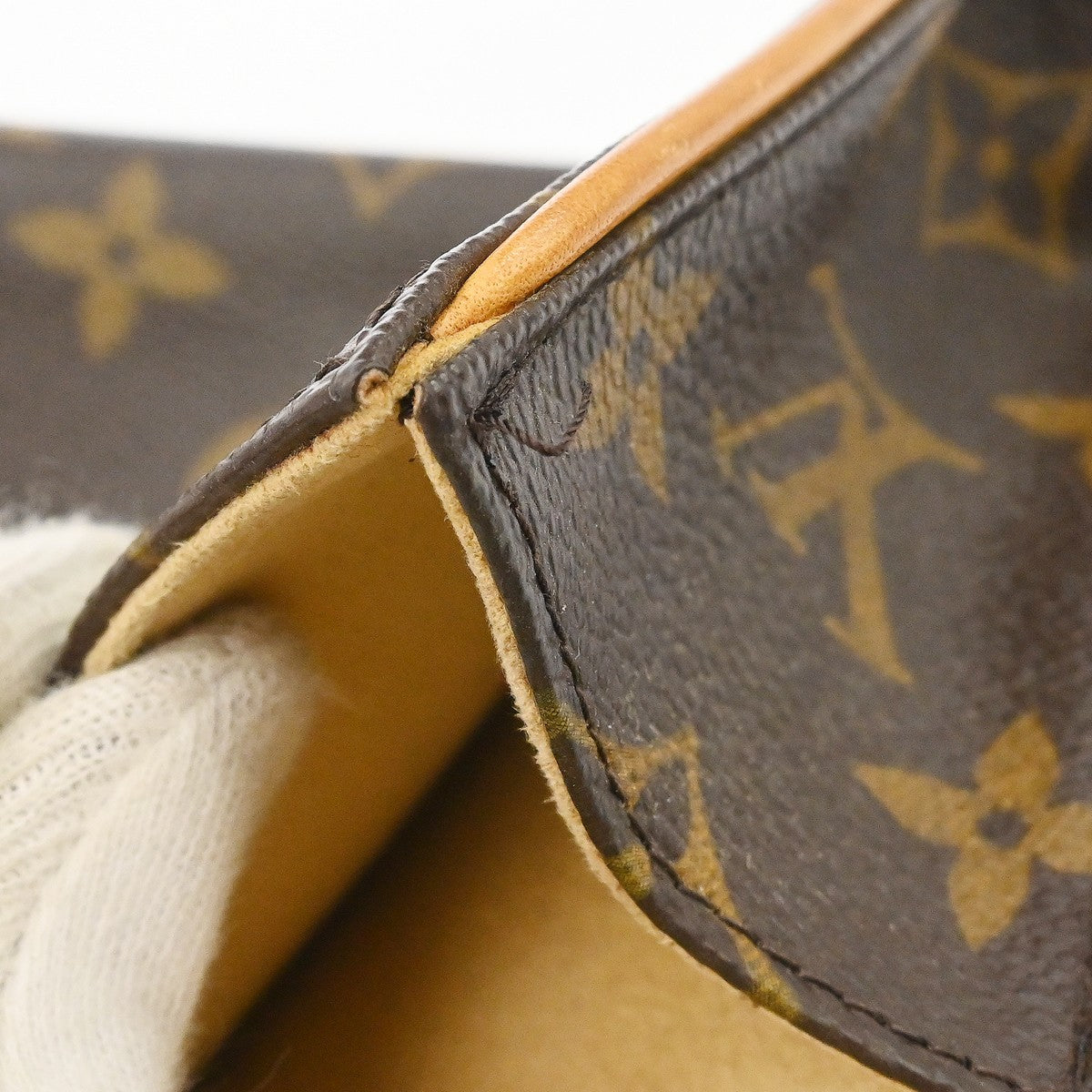 Louis Vuitton Florentine Waist Bag Monogram Canvas Brown Canvas Clutche & Pouche Bag (Pre-Owned)