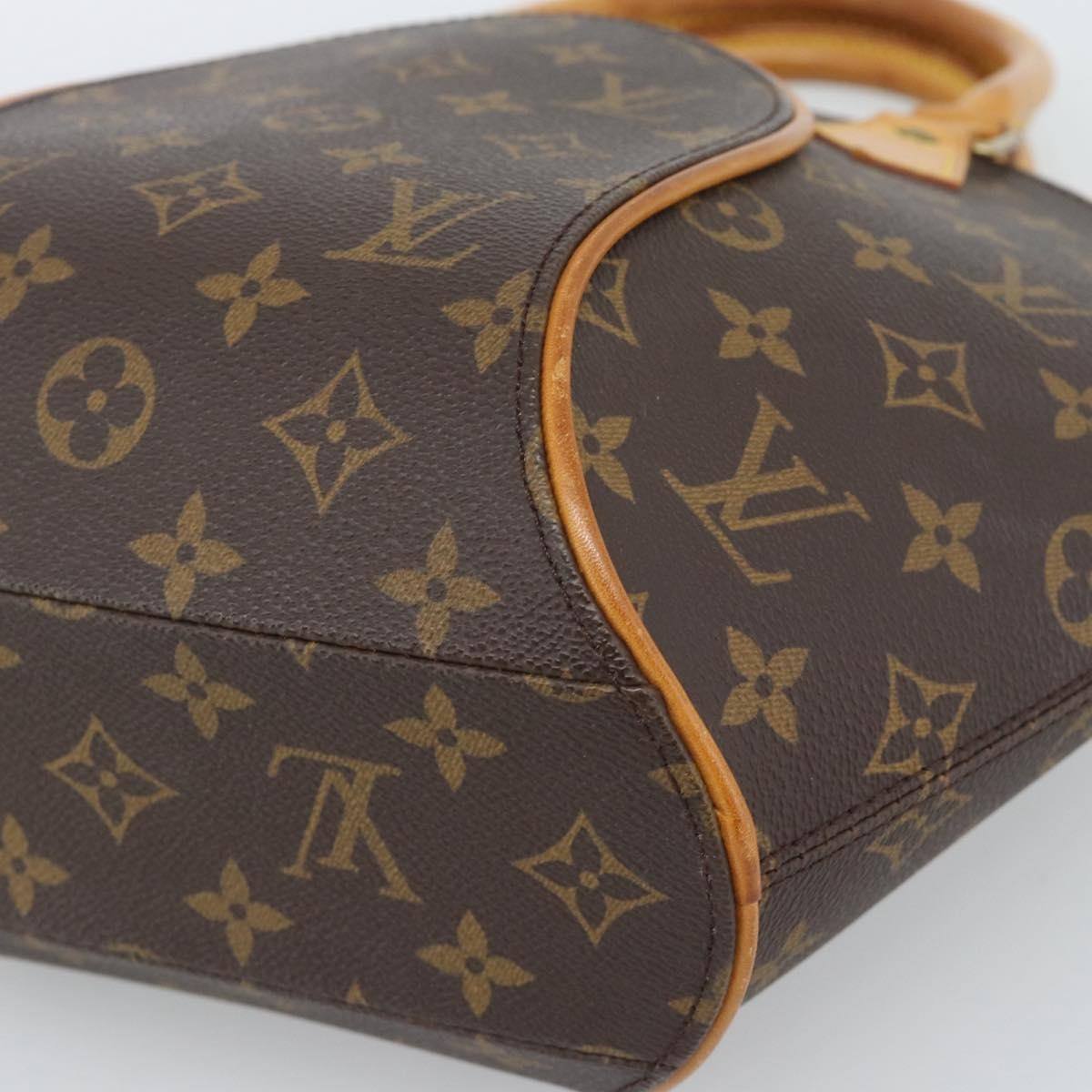 Louis Vuitton Ellipse Bag Monogram Canvas Multicolour Canvas Handbag (Pre-Owned)