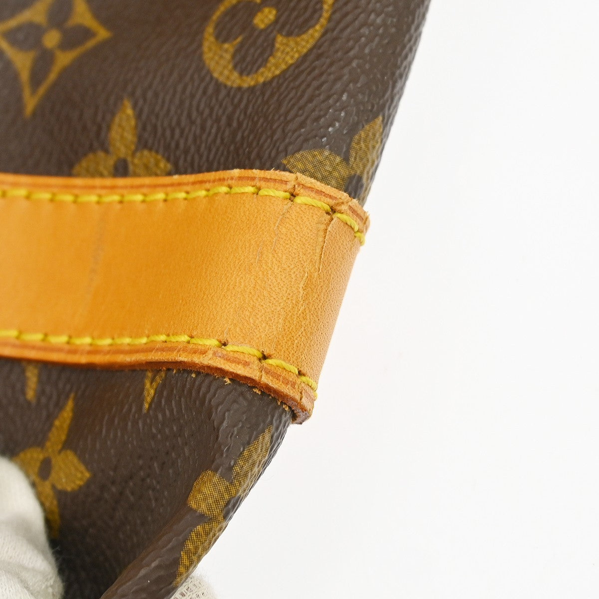 Louis Vuitton Keepall Bag Monogram Canvas Brown Canvas Travel Bag Bag (Pre-Owned)