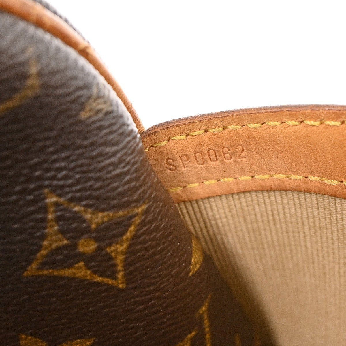 Louis Vuitton Reporter Bag Monogram Canvas Brown Canvas Shoulder Bag Bag (Pre-Owned)