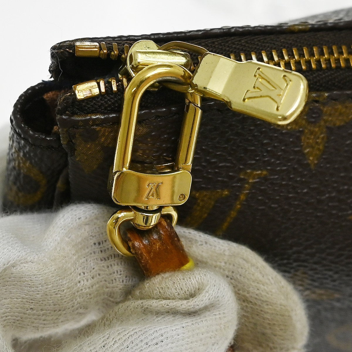 Louis Vuitton Pochette Accessoires Nm Monogram Canvas Brown Canvas Clutche & Pouche Bag (Pre-Owned)