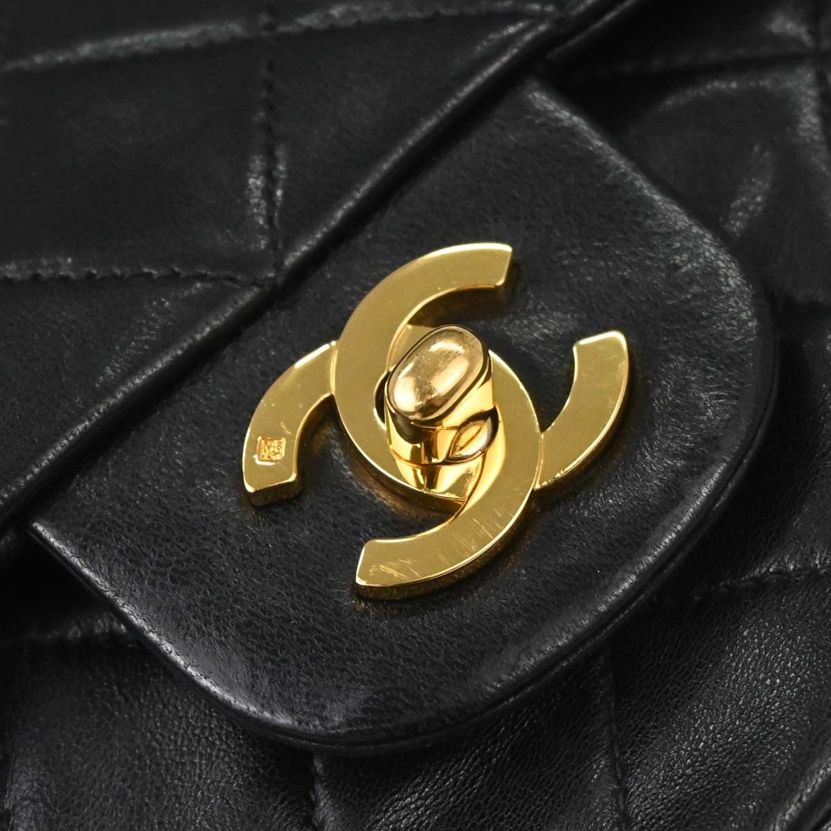 Chanel Timeless - Classic Double Flap Bag Leather Black Leather Shoulder Bag Bag (Pre-Owned)