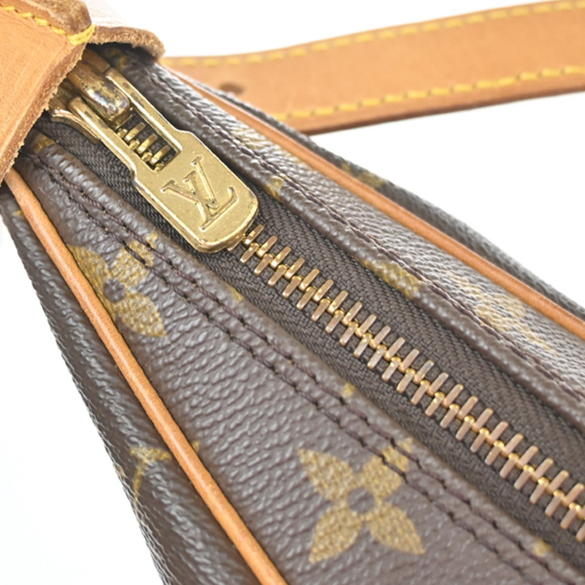 Louis Vuitton Boulogne Handbag Monogram Canvas Brown Canvas Shoulder Bag Bag (Pre-Owned)