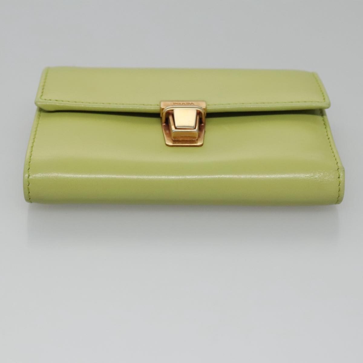 Prada Wallet Green Leather Wallets Accessory (Pre-Owned)