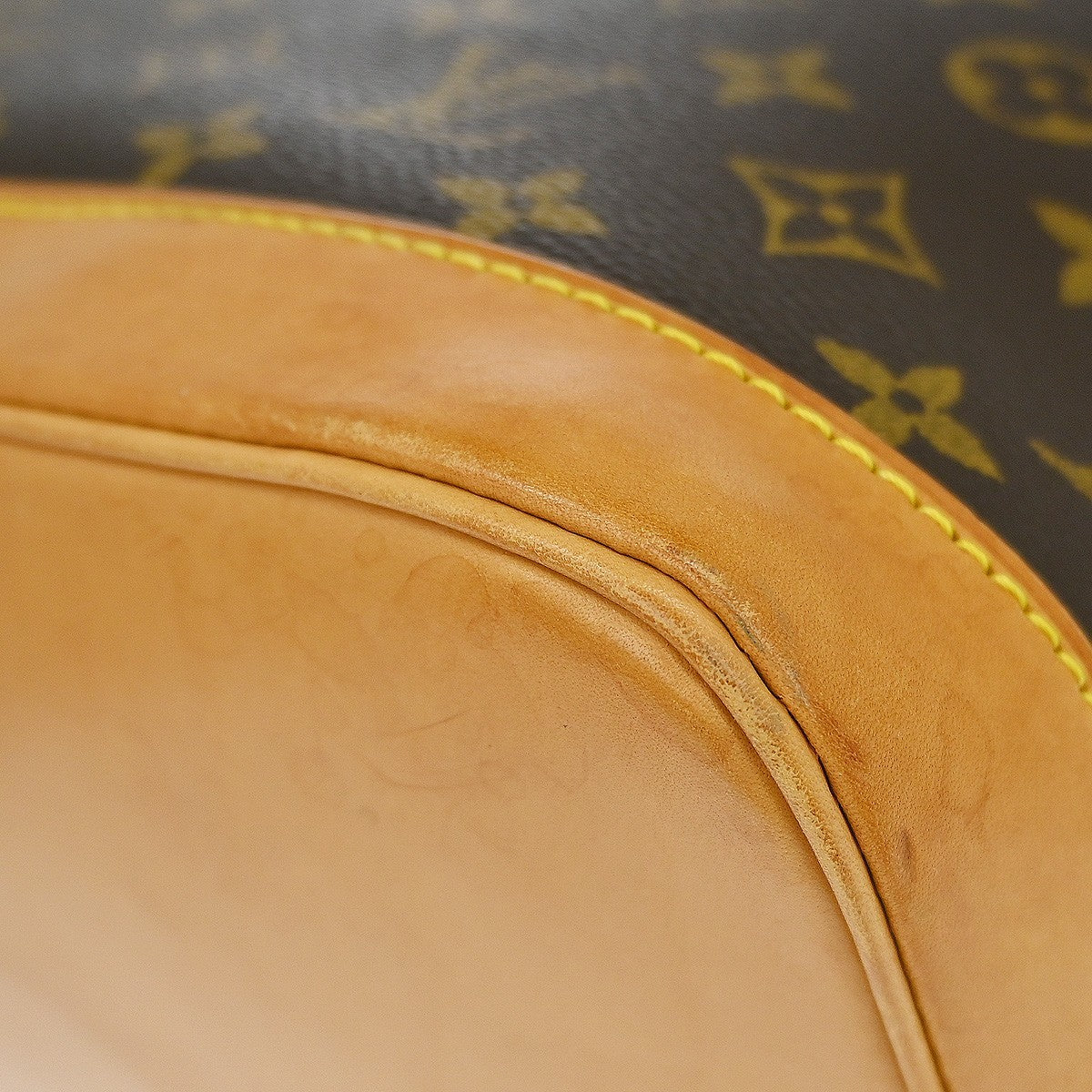 Louis Vuitton Alma Handbag Monogram Canvas Brown Canvas Handbag (Pre-Owned)