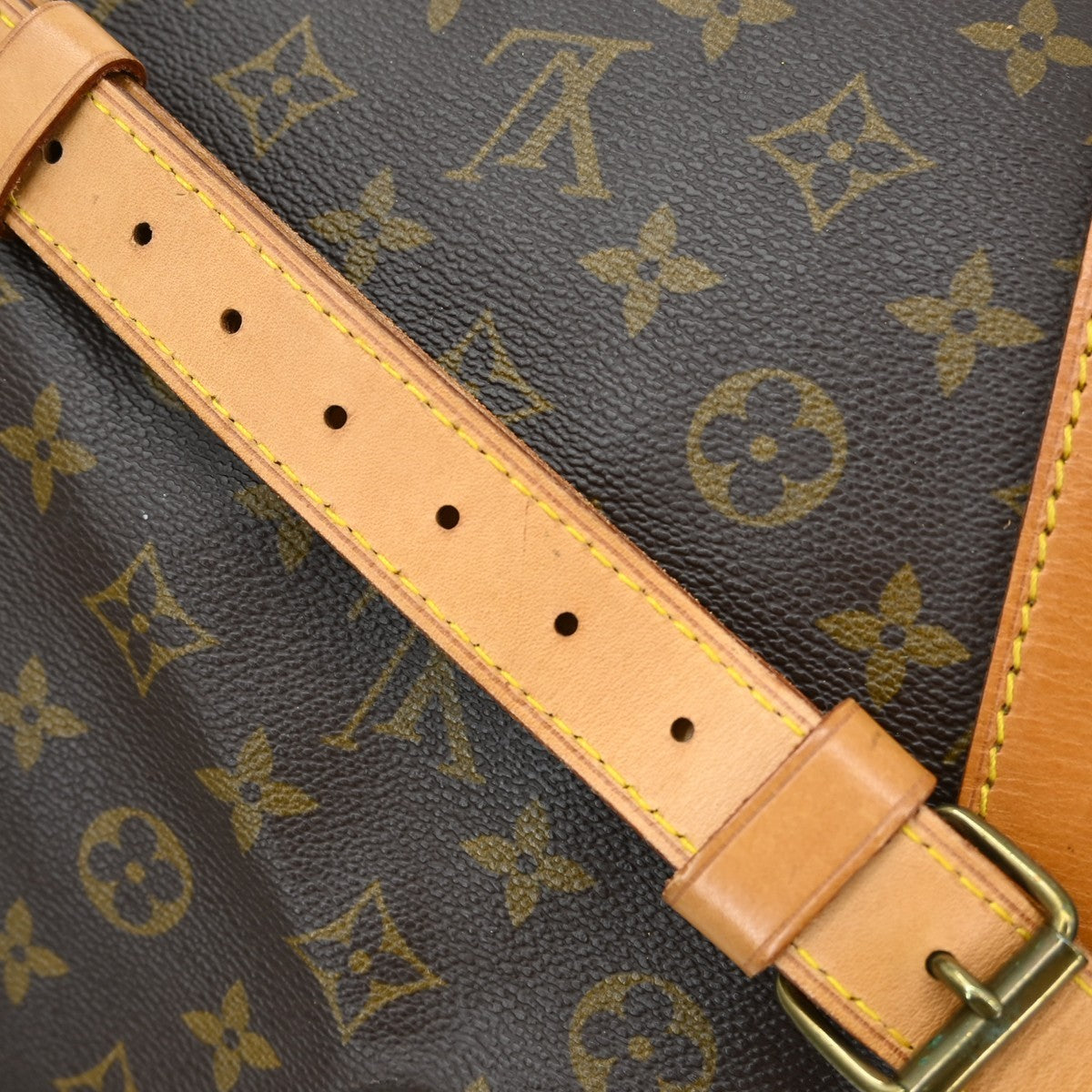 Louis Vuitton Keepall Bandouliere Bag Monogram Canvas Brown Canvas Travel Bag Bag (Pre-Owned)