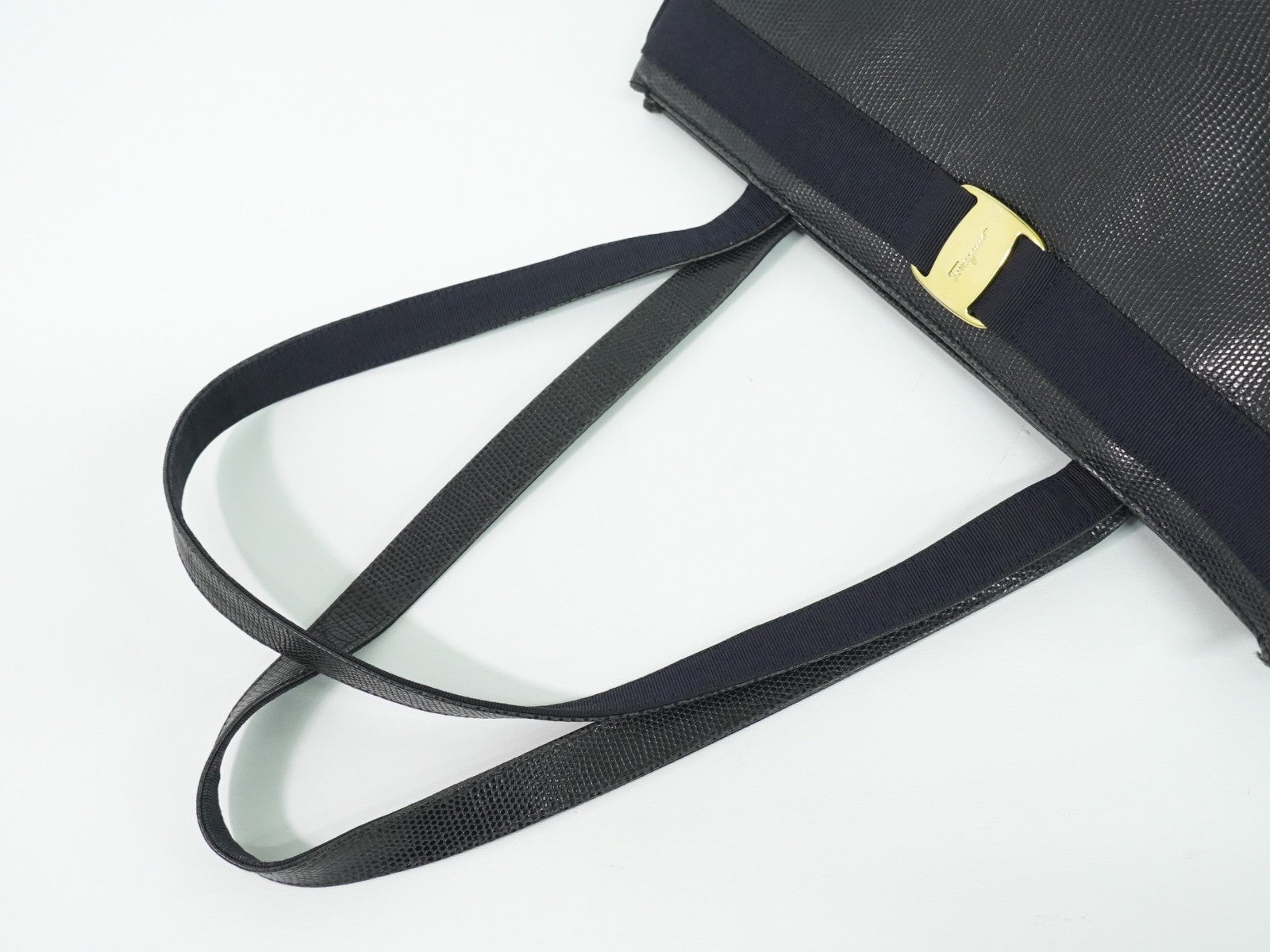 Salvatore Ferragamo Vintage Vara Bow Tote Lizard Embossed Leather Black Leather Tote Bag Bag (Pre-Owned)