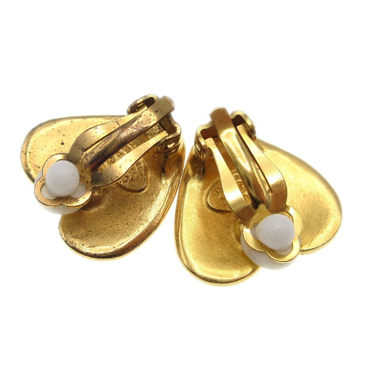 Chanel Vintage Cc Heart Clip-On Earrings Metal Gold Gold_Plated Earrings Jewelry (Pre-Owned)