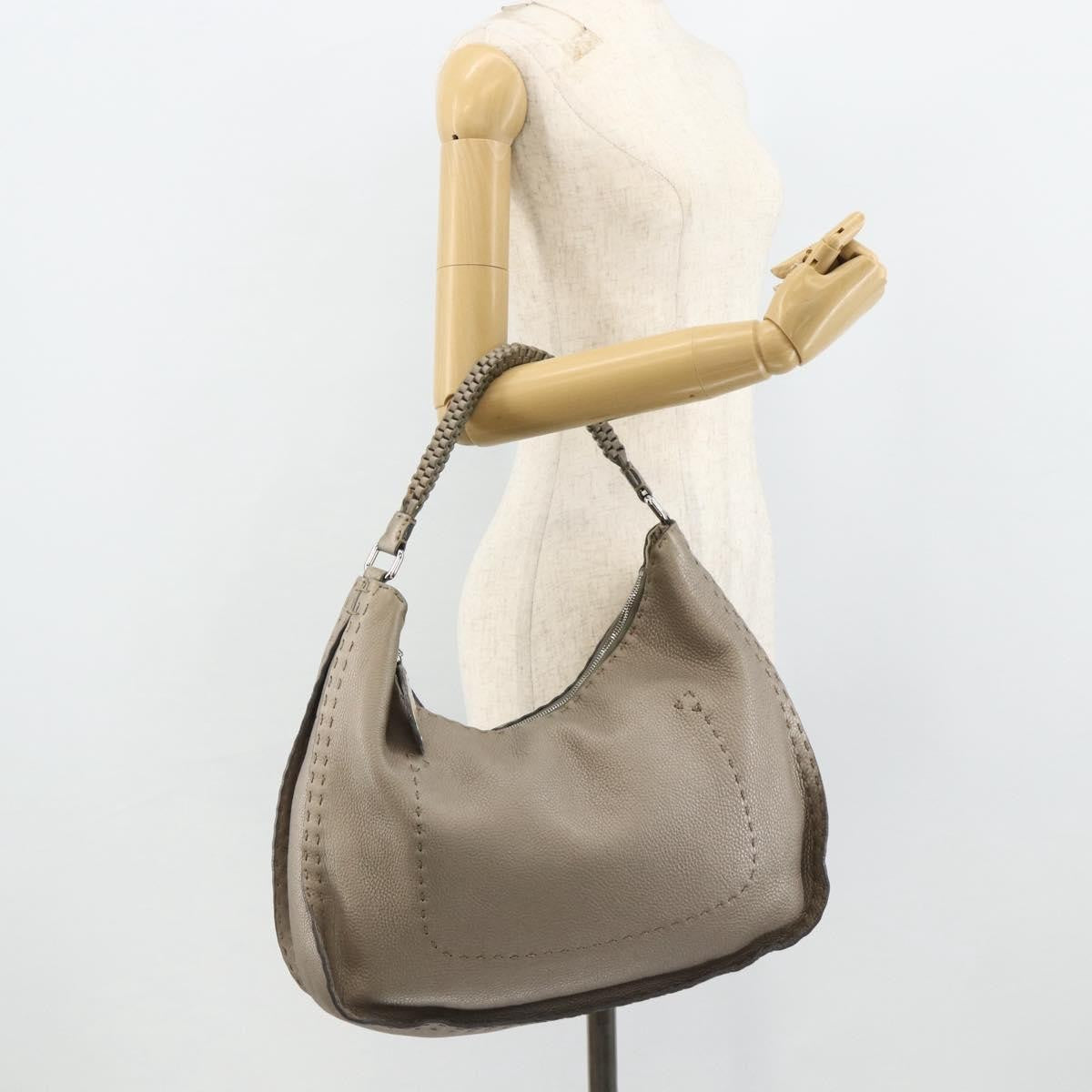 Fendi Selleria Hobo Leather Metallic Leather Shoulder Bag Bag (Pre-Owned)