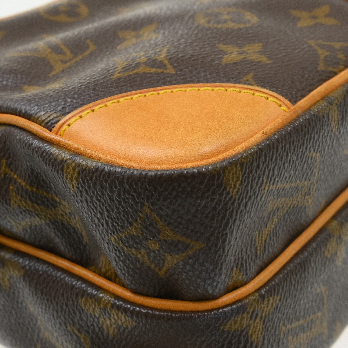 Louis Vuitton Amazone Bag Monogram Canvas Brown Canvas Shoulder Bag Bag (Pre-Owned)