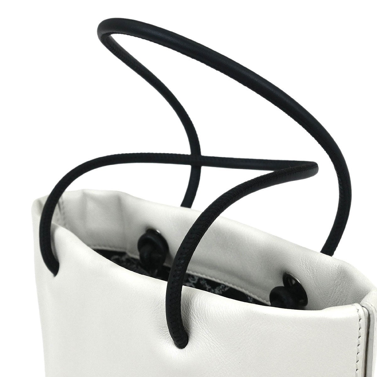 Chanel Essential Shopping Tote Leather White Calfskin Tote Bag Bag (Pre-Owned)