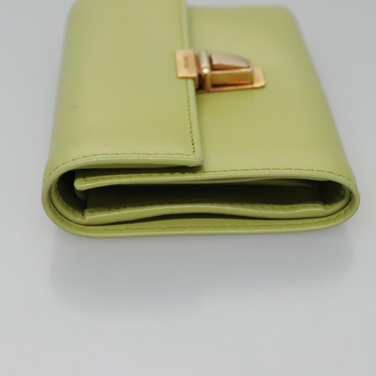 Prada Wallet Green Leather Wallets Accessory (Pre-Owned)