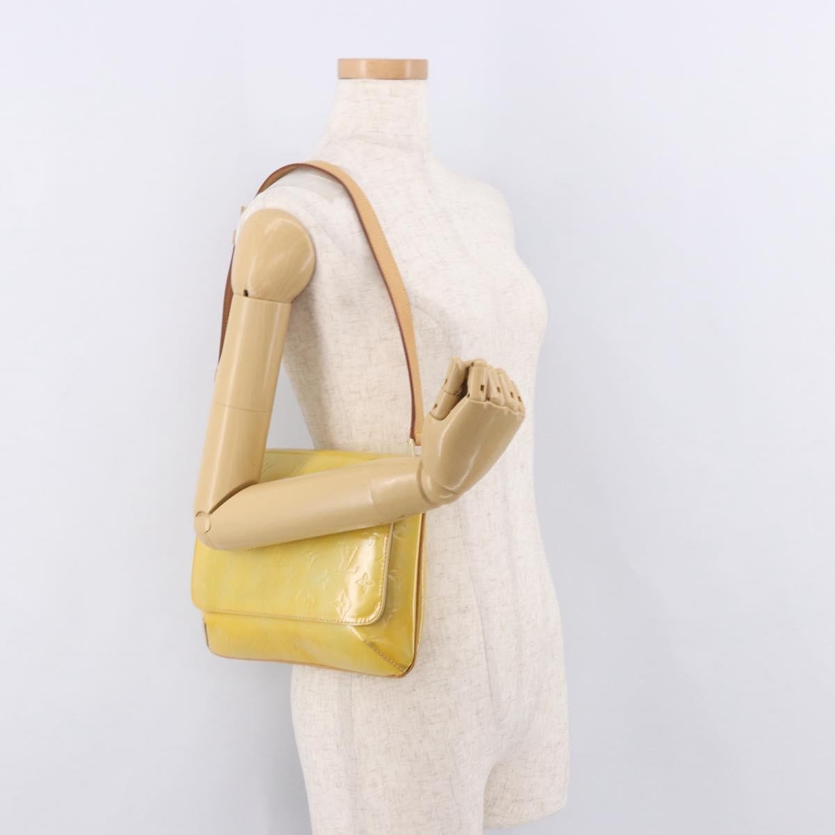 Louis Vuitton Thompson Street Handbag Monogram Vernis Yellow Patent_Leather Shoulder Bag Bag (Pre-Owned)