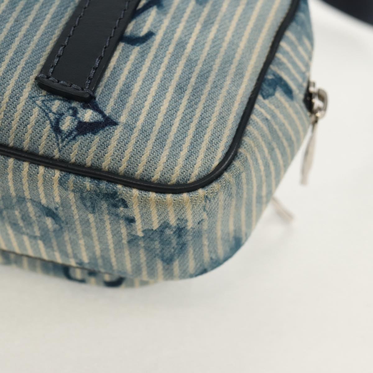 Louis Vuitton Outdoor Pouch Limited Edition Monogram Watercolor Stripes Denim Blue Canvas Clutche & Pouche Bag (Pre-Owned)