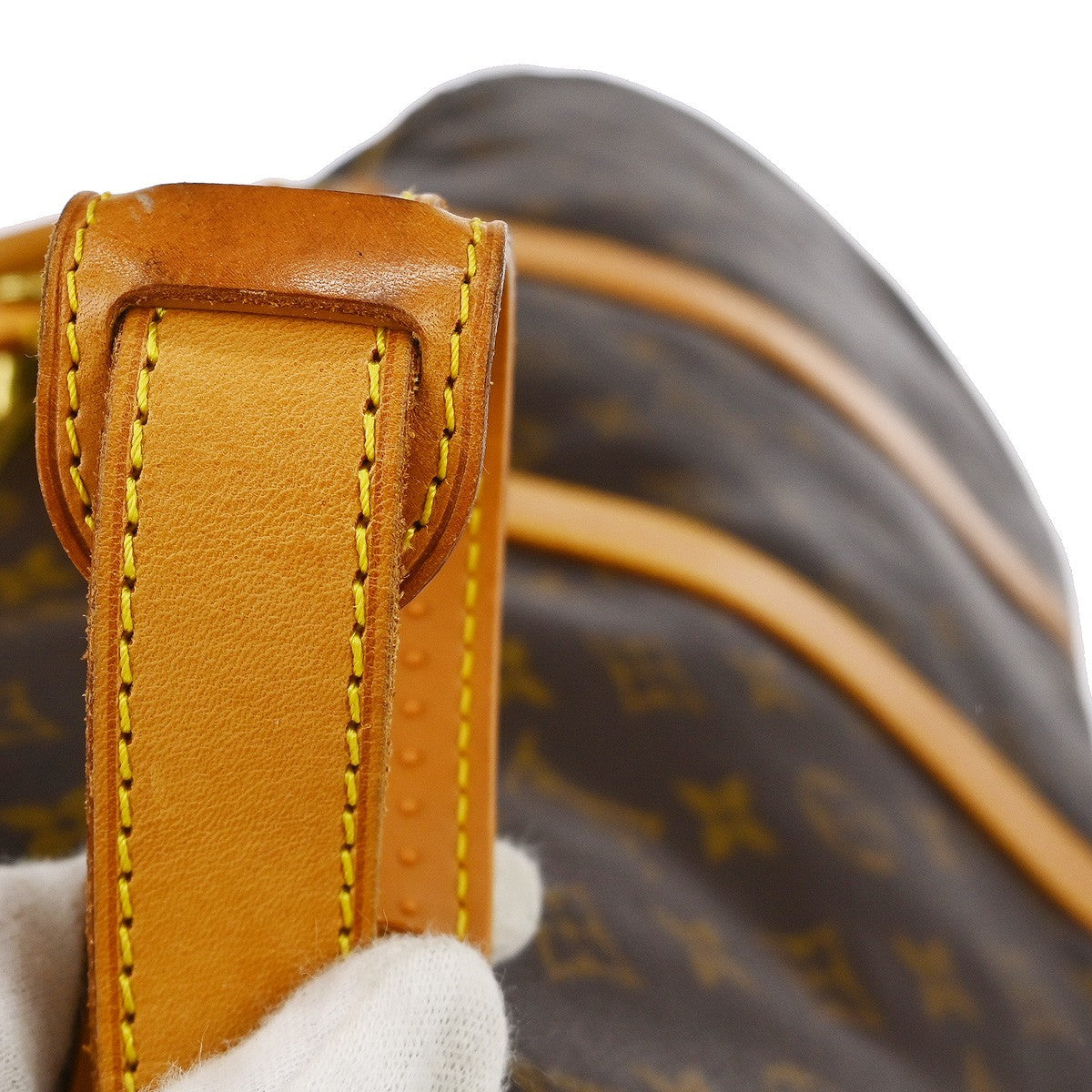 Louis Vuitton Keepall Bandouliere Bag Monogram Canvas Brown Canvas Travel Bag Bag (Pre-Owned)