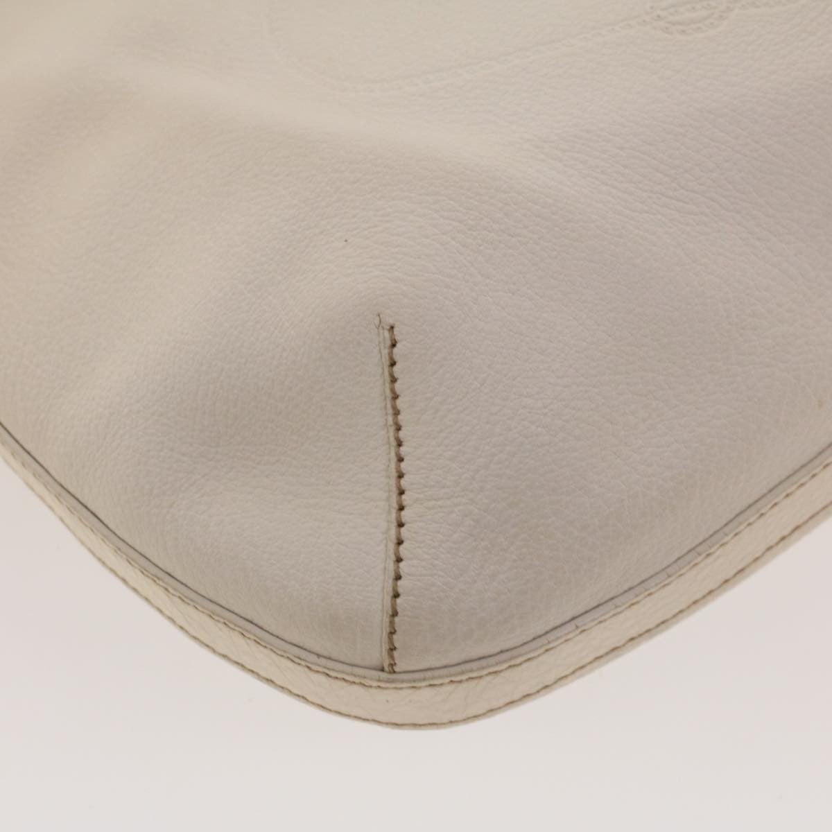 Prada Vintage Shoulder Bag Leather White Leather Shoulder Bag Bag (Pre-Owned)