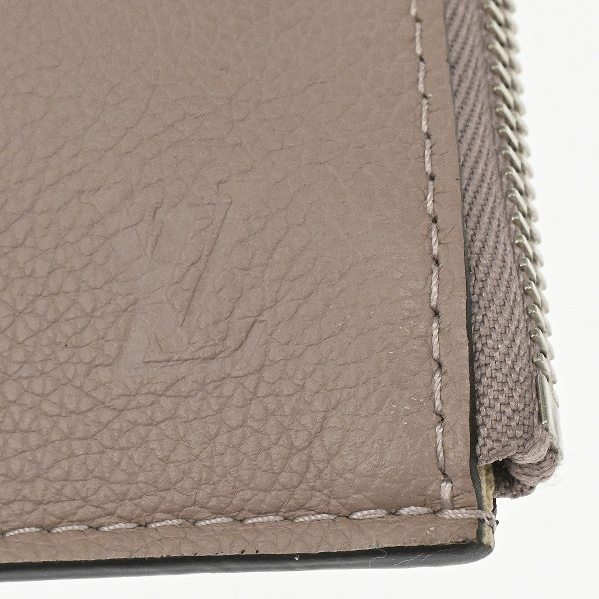 Louis Vuitton Zip Around Pochette Jour Leather Beige Leather Clutche & Pouche Bag (Pre-Owned)