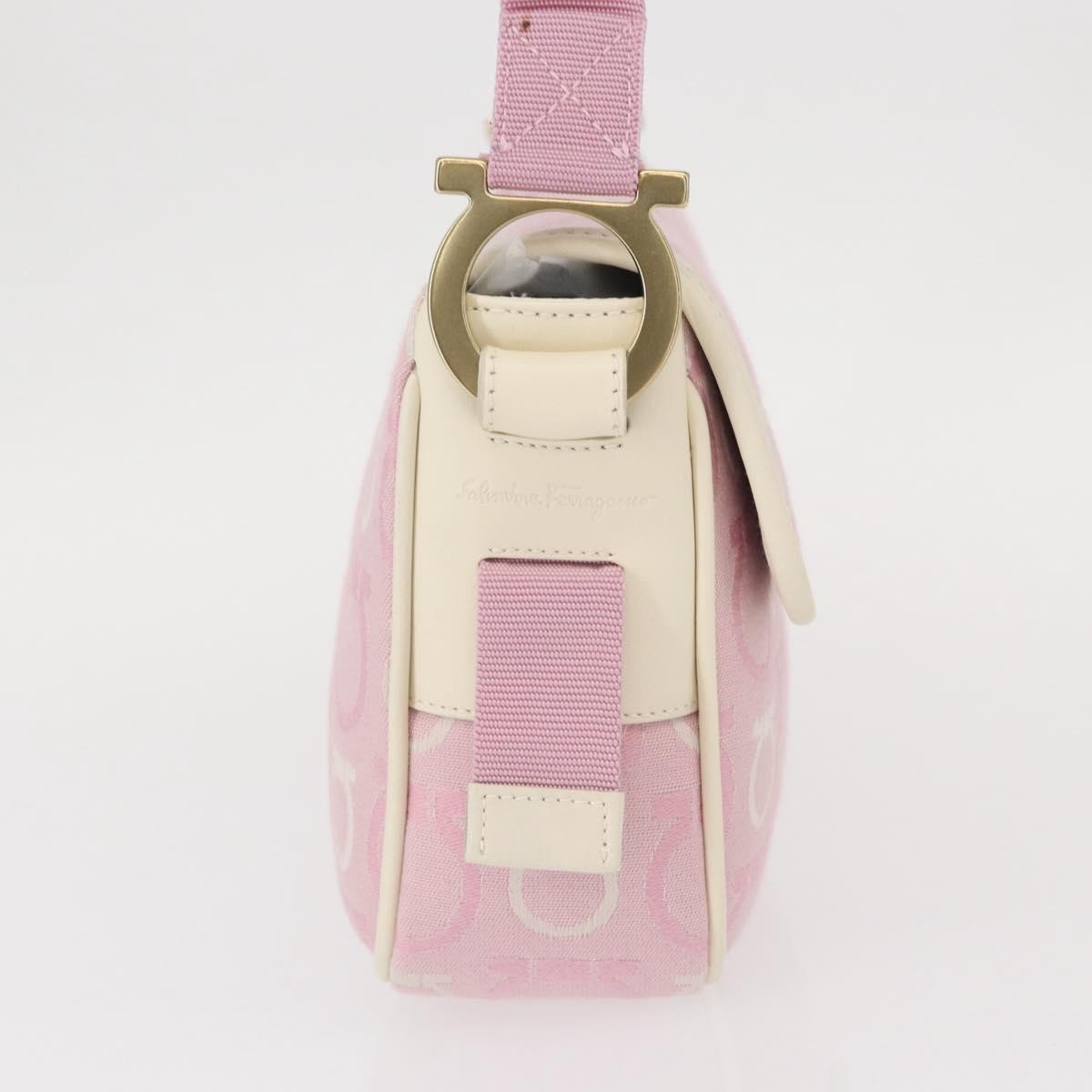 Salvatore Ferragamo Gancini Shoulder Bag Canvas Pink Canvas Shoulder Bag Bag (Pre-Owned)