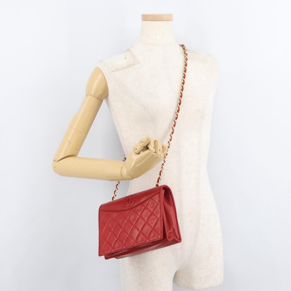 Chanel Vintage Cc Chain Full Flap Bag Quilted Leather Red Leather Shoulder Bag Bag (Pre-Owned)