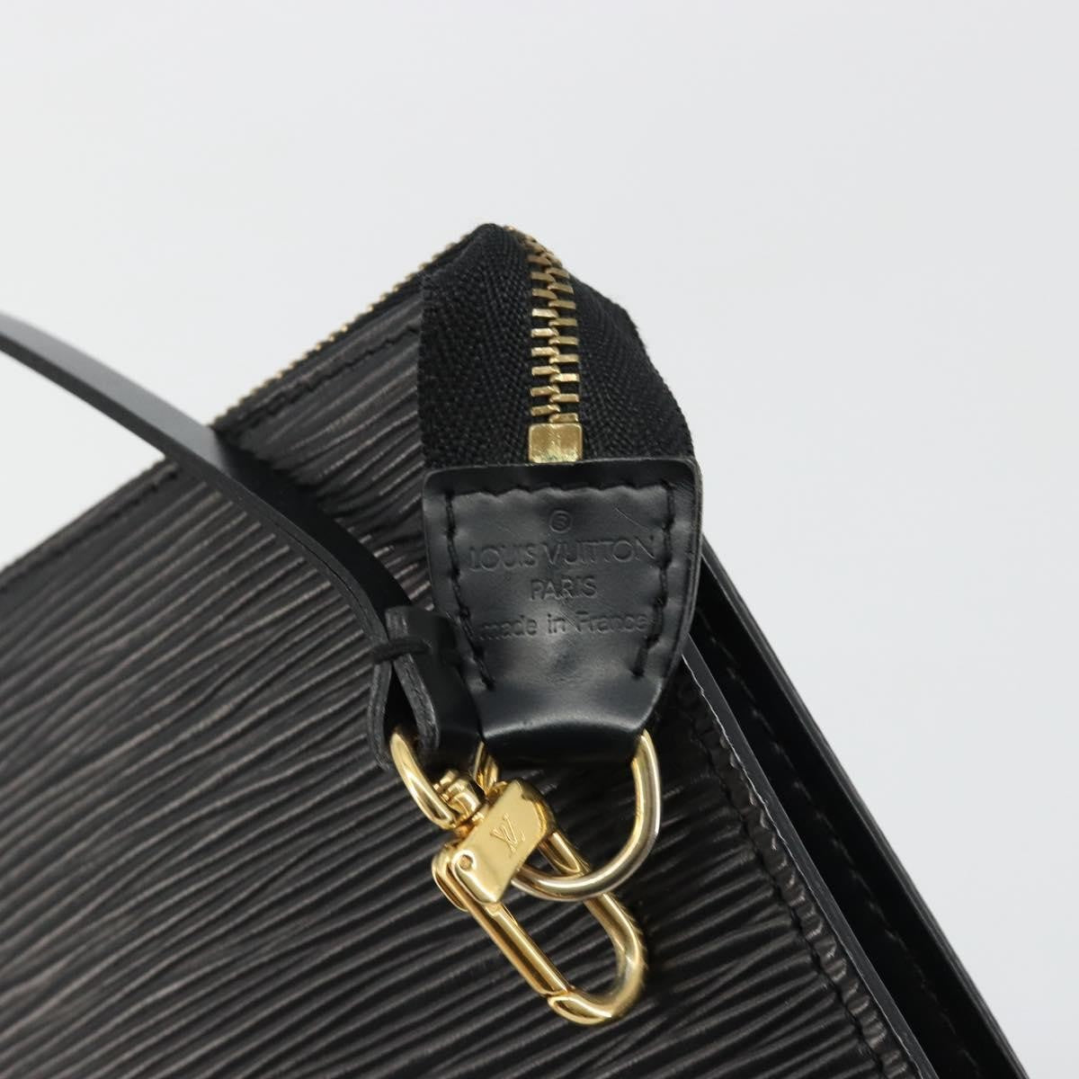 Louis Vuitton Pochette Accessoires Epi Leather Black Leather Clutche & Pouche Bag (Pre-Owned)