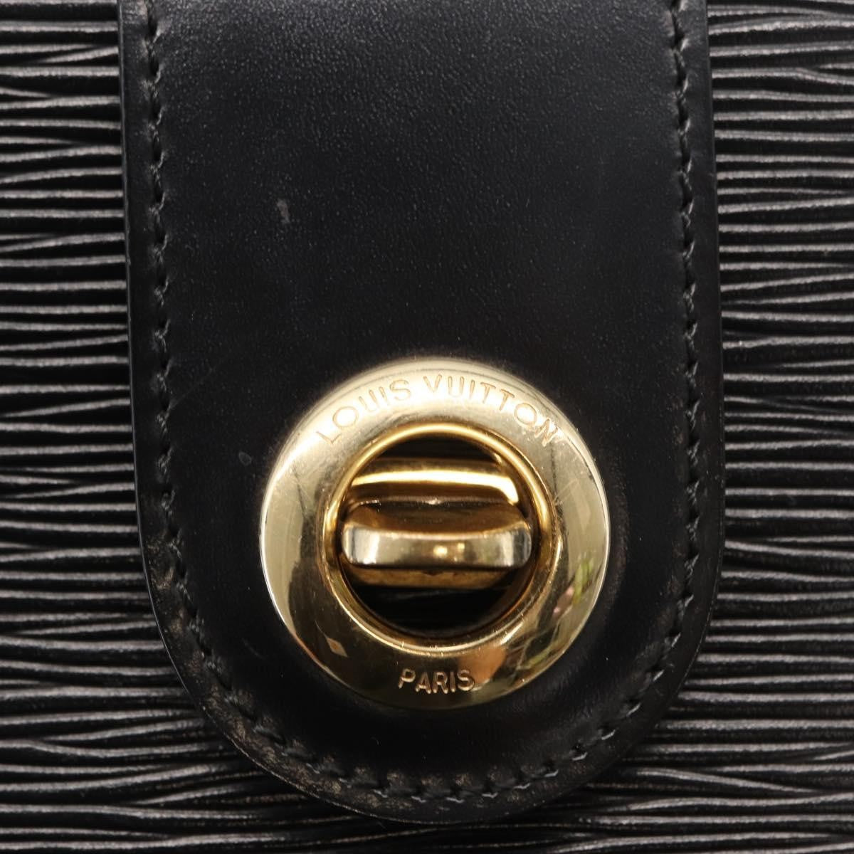 Louis Vuitton Cluny Shoulder Bag Epi Leather Black Leather Shoulder Bag Bag (Pre-Owned)