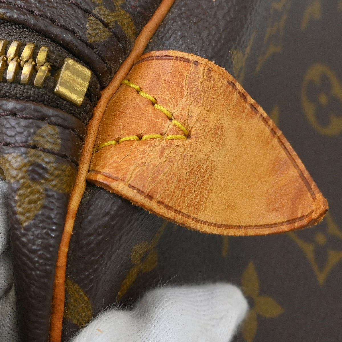 Louis Vuitton Keepall Bag Monogram Canvas Brown Canvas Travel Bag Bag (Pre-Owned)