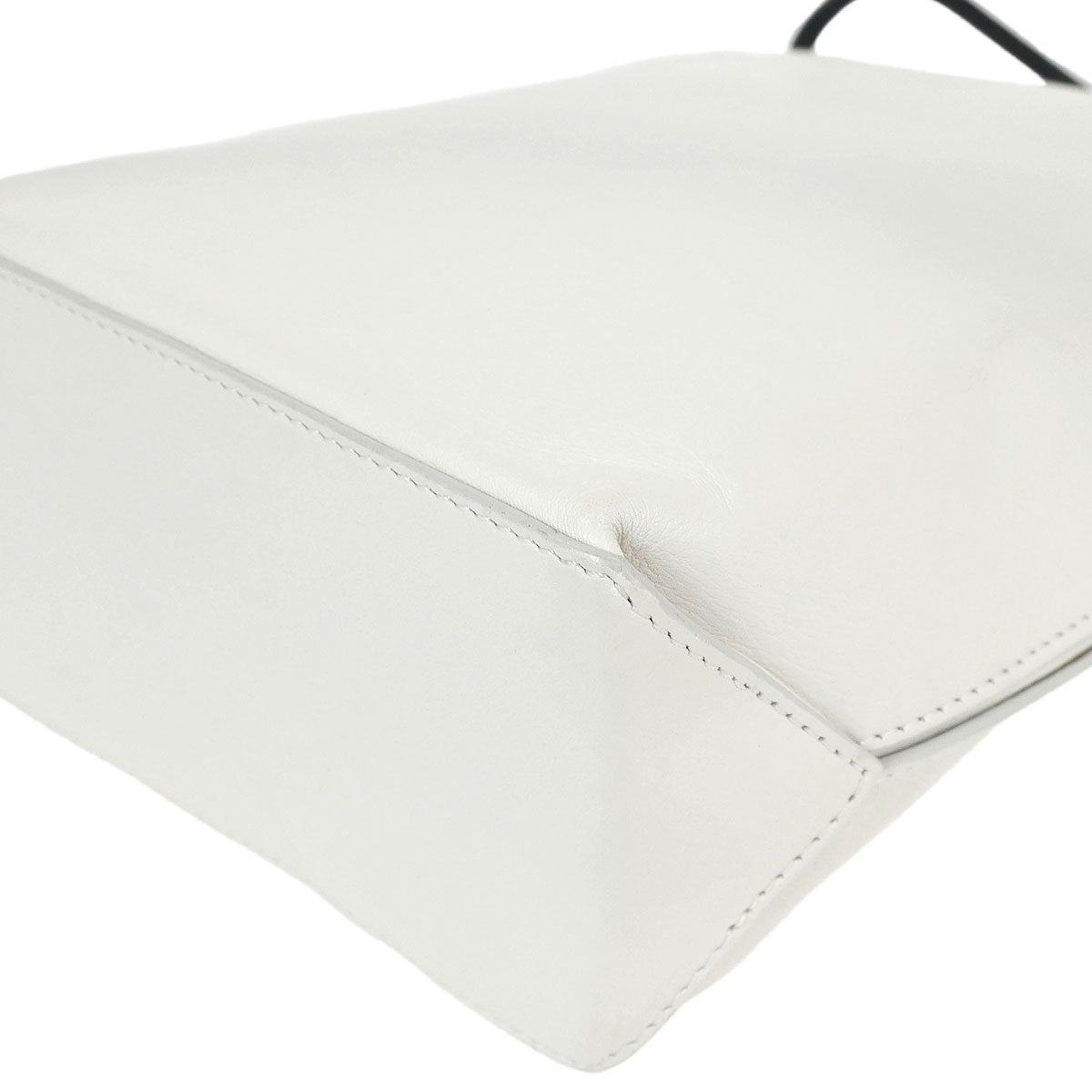 Chanel Essential Shopping Tote Leather White Calfskin Tote Bag Bag (Pre-Owned)