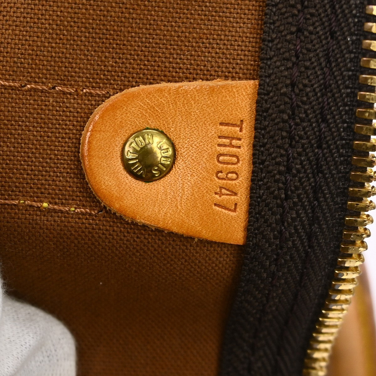 Louis Vuitton Keepall Bandouliere Bag Monogram Canvas Brown Canvas Travel Bag Bag (Pre-Owned)