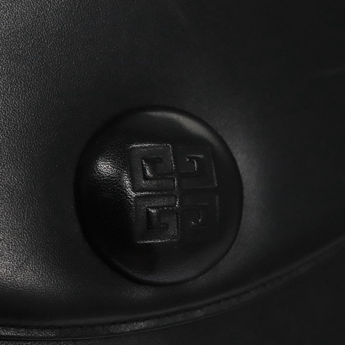 Givenchy Vintage 4G Handbag Leather Black Leather Handbag (Pre-Owned)