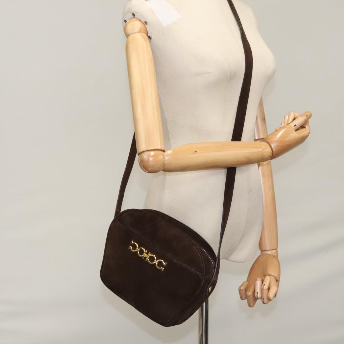 Salvatore Ferragamo Gancini Shoulder Bag Suede Brown Suede Shoulder Bag Bag (Pre-Owned)