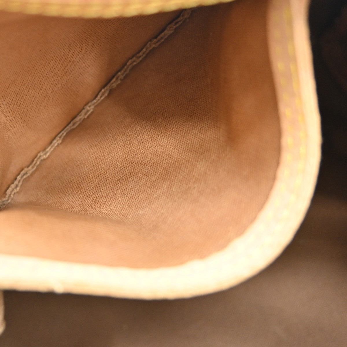 Louis Vuitton Speedy Handbag Monogram Canvas Brown Canvas Handbag (Pre-Owned)