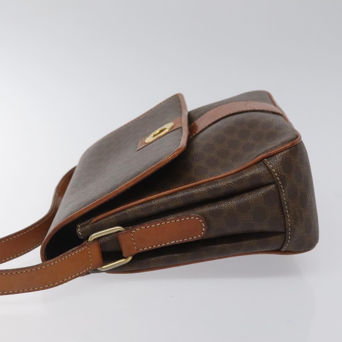 Celine Vintage Macadam Circle Logo Shoulder Bag Canvas And Leather Brown Canvas Shoulder Bag Bag (Pre-Owned)