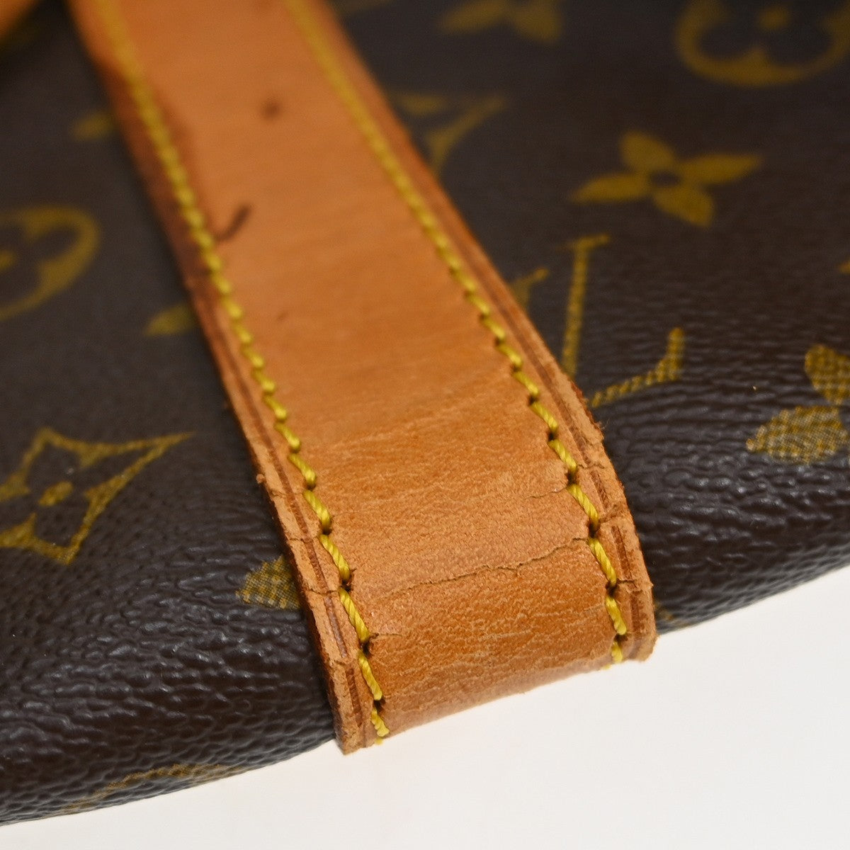Louis Vuitton Keepall Bag Monogram Canvas Brown Canvas Travel Bag Bag (Pre-Owned)