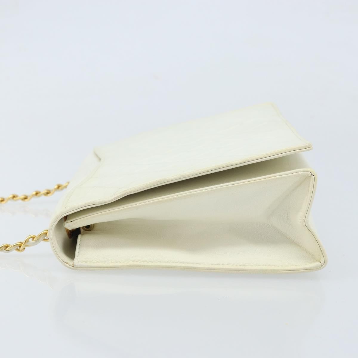 Chanel Vintage Cc Full Flap Bag Quilted Lambskin White Leather Shoulder Bag Bag (Pre-Owned)
