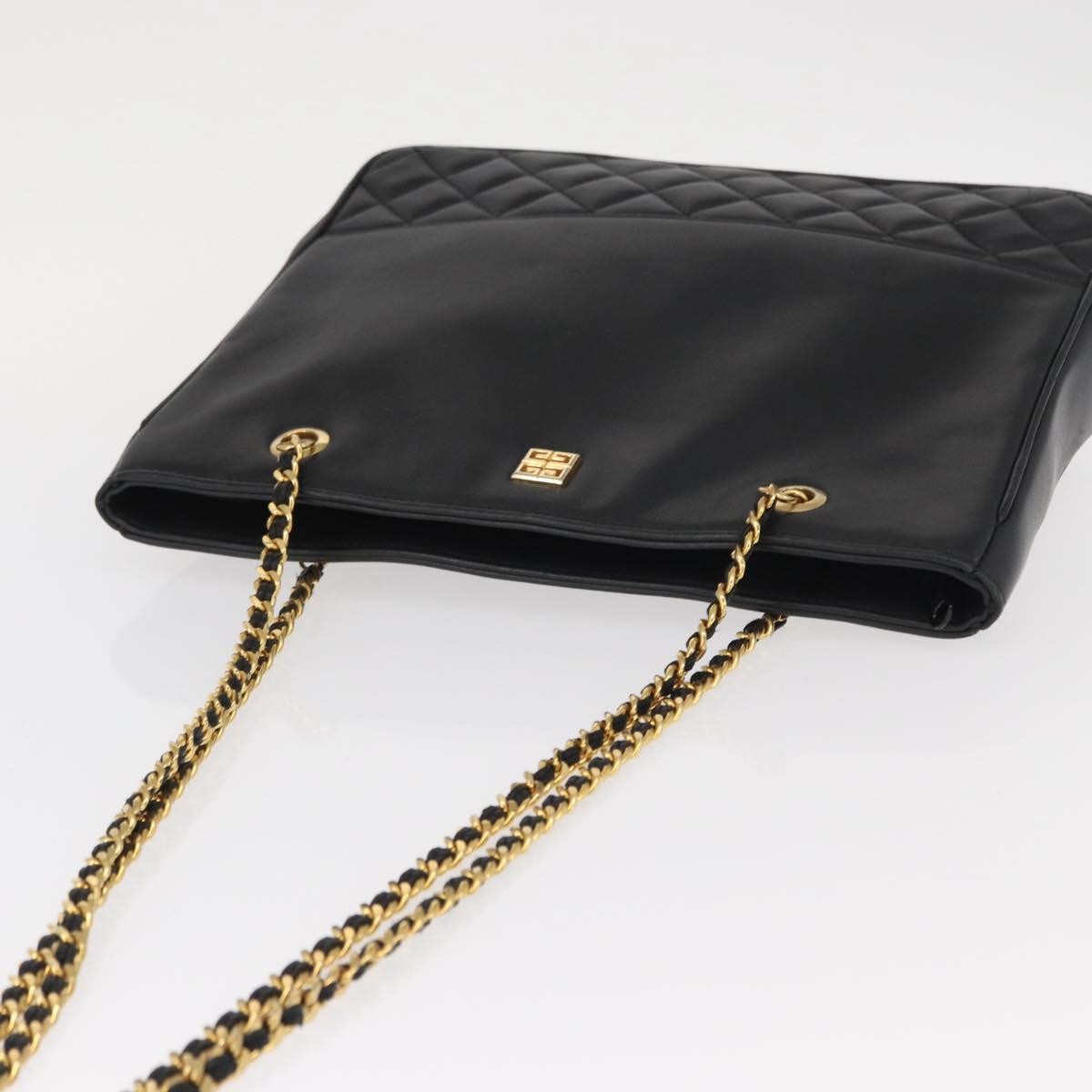 Givenchy Vintage 4G Shoulder Bag Leather Black Leather Shoulder Bag Bag (Pre-Owned)