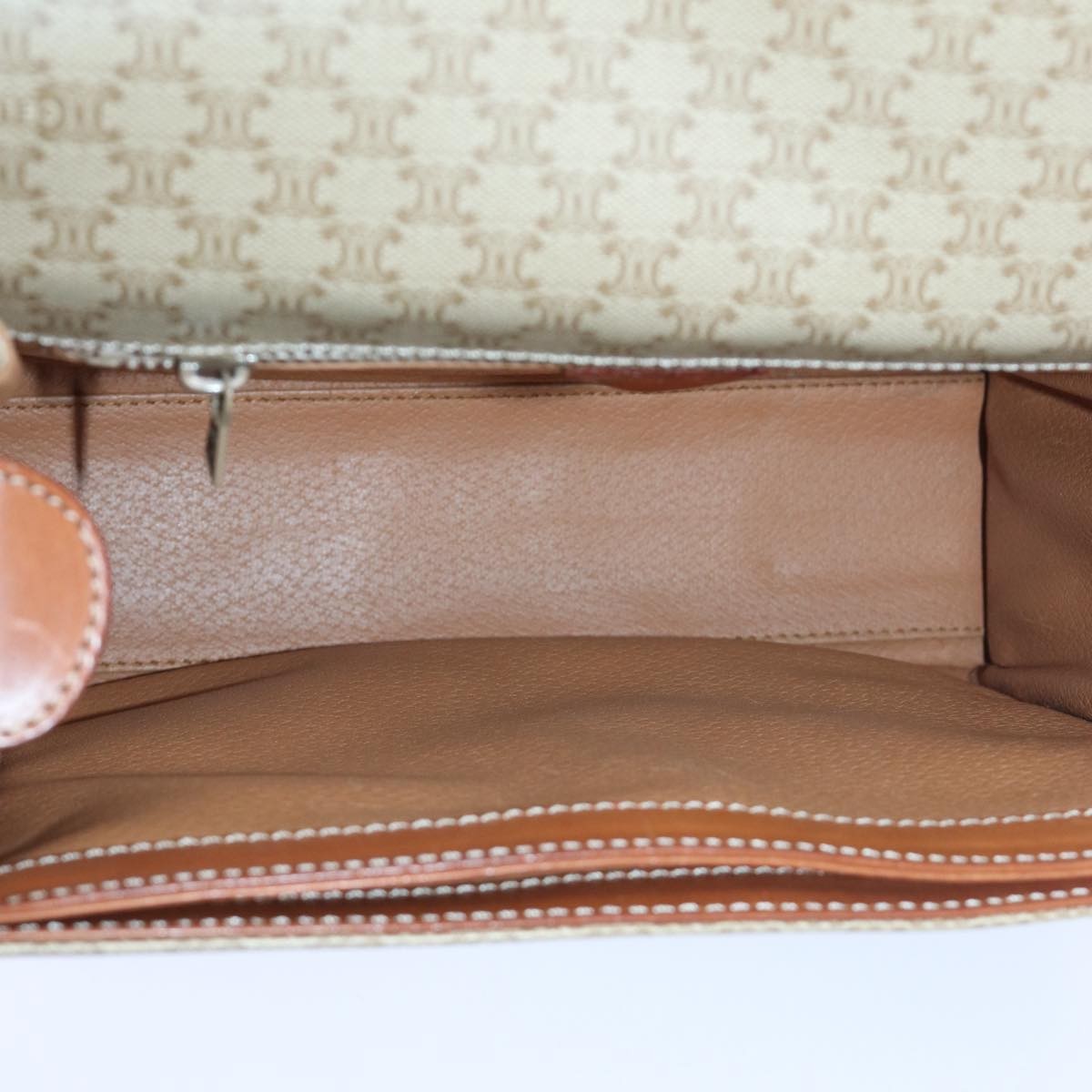 Celine Vintage Macadam Circle Logo Shoulder Bag Canvas And Leather Beige Canvas Shoulder Bag Bag (Pre-Owned)