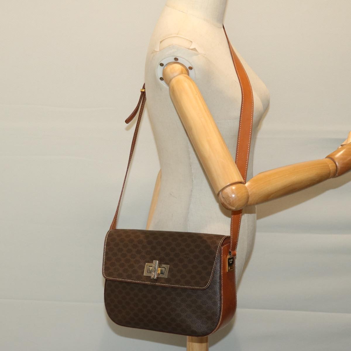 Celine Vintage Macadam Shoulder Bag Canvas And Leather Brown Canvas Shoulder Bag Bag (Pre-Owned)