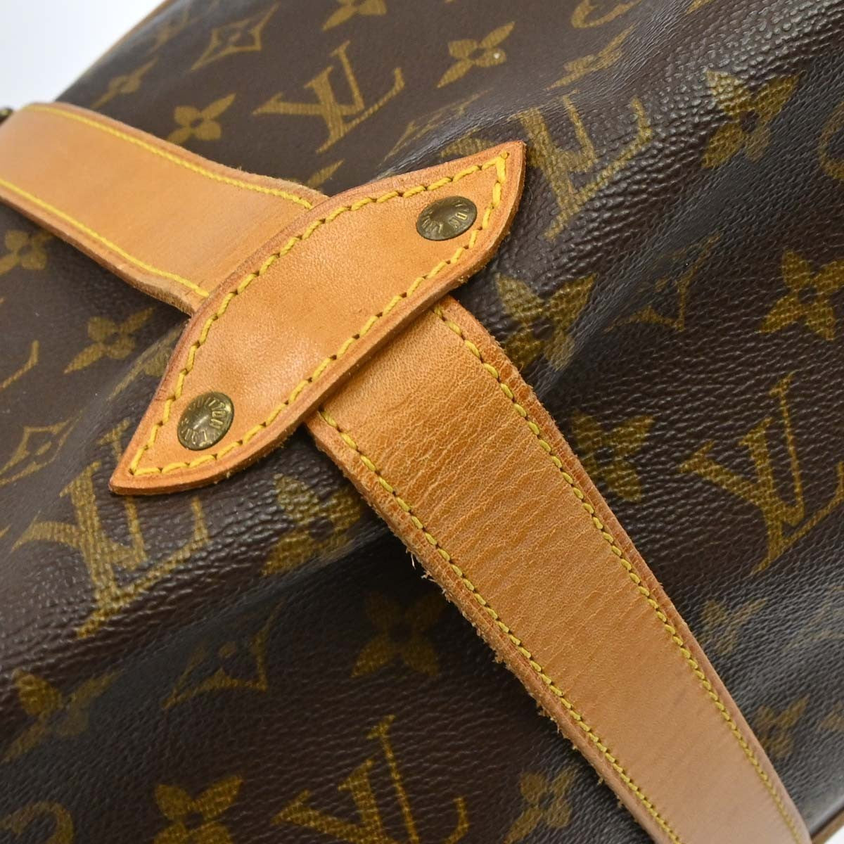 Louis Vuitton Saumur Messenger Bag Monogram Canvas Brown Canvas Handbag (Pre-Owned)