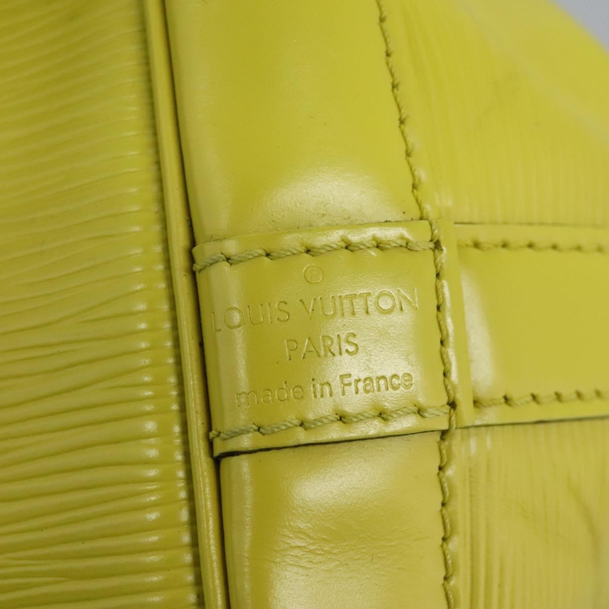 Louis Vuitton Petit Noe Handbag Epi Leather Green Leather Shoulder Bag Bag (Pre-Owned)