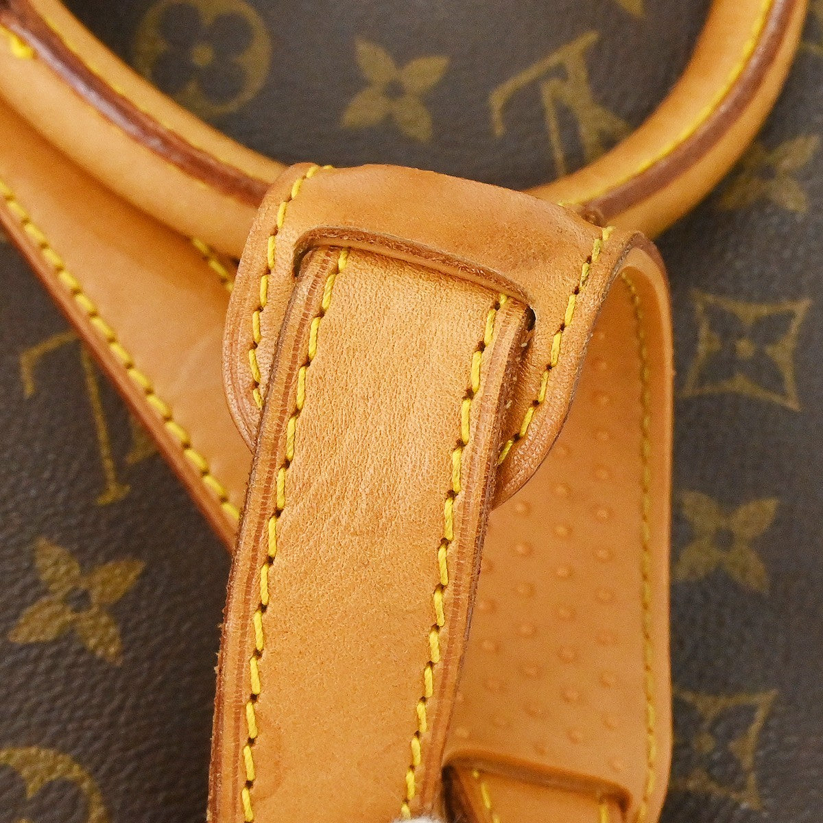 Louis Vuitton Keepall Bandouliere Bag Monogram Canvas Brown Canvas Travel Bag Bag (Pre-Owned)