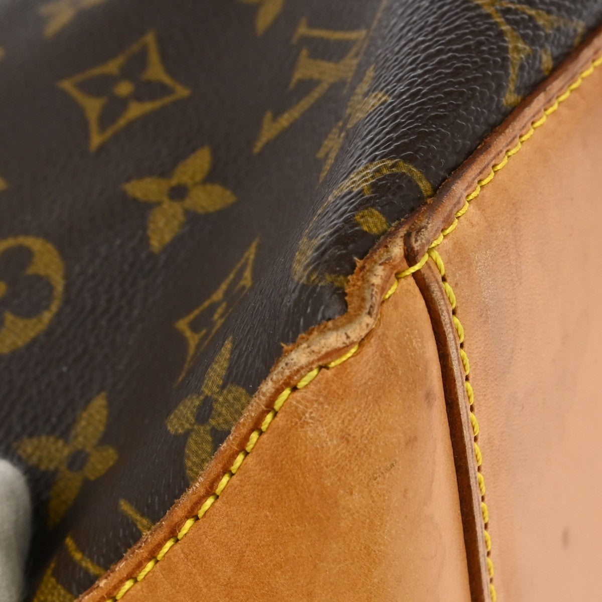 Louis Vuitton Cabas Mezzo Monogram Canvas Brown Canvas Tote Bag Bag (Pre-Owned)