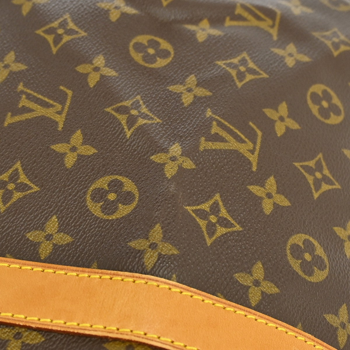 Louis Vuitton Keepall Bag Monogram Canvas Brown Canvas Travel Bag Bag (Pre-Owned)