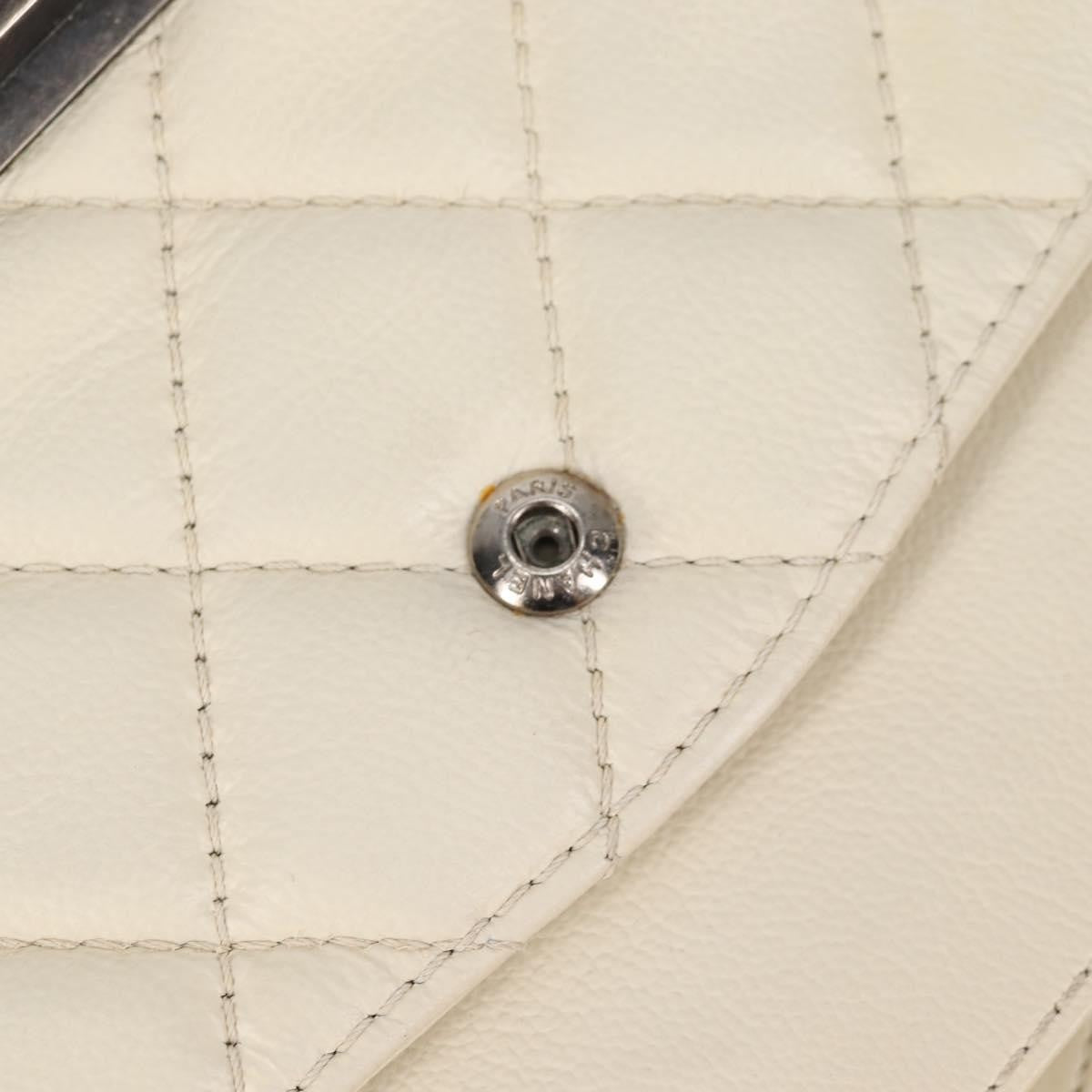 Chanel Reissue 2.55 Flap Bag Quilted Caviar White Leather Shoulder Bag Bag (Pre-Owned)