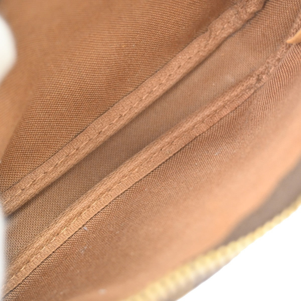 Louis Vuitton Mini Pochette Accessoires Canvas Brown Canvas Clutche & Pouche Bag (Pre-Owned)
