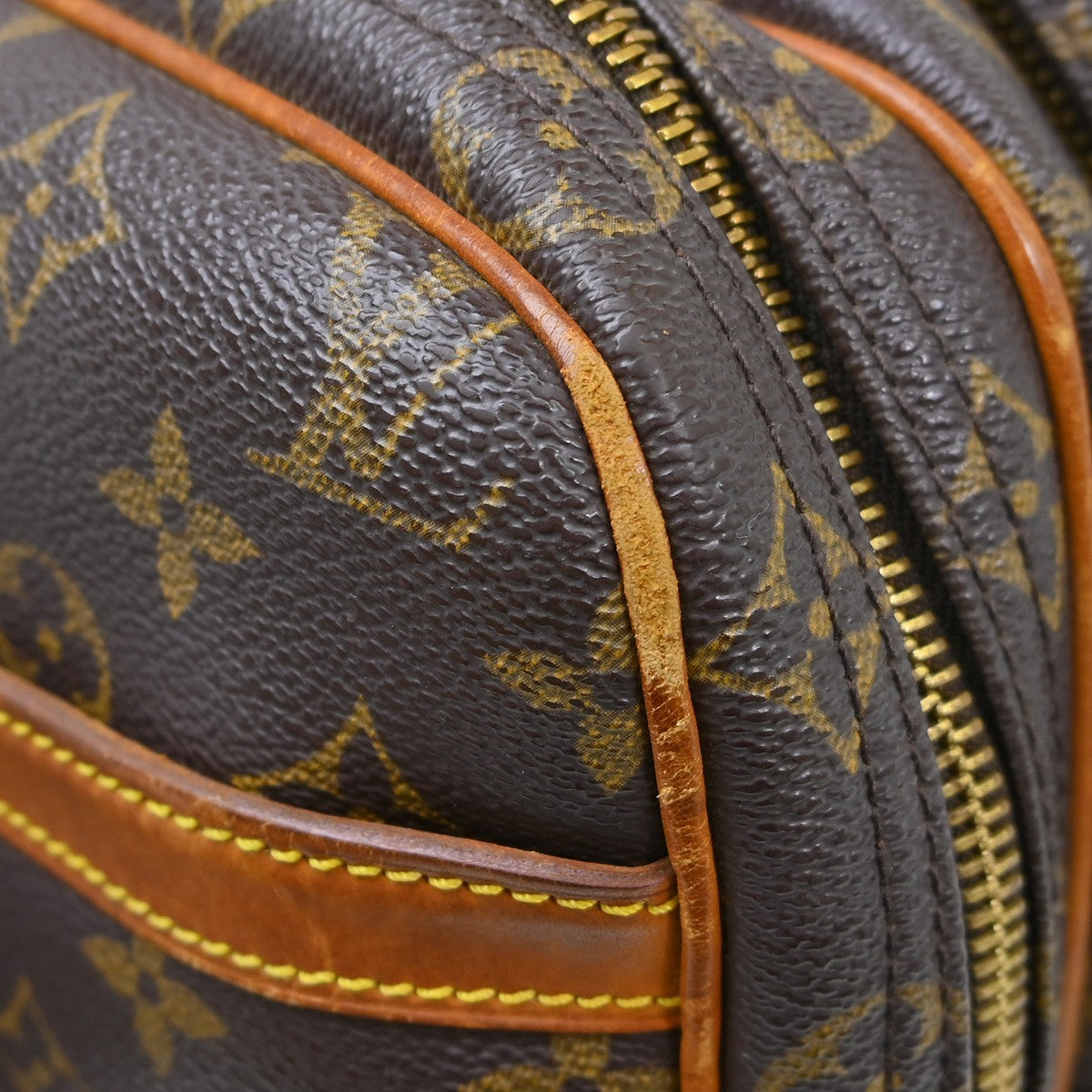 Louis Vuitton Reporter Bag Monogram Canvas Brown Canvas Shoulder Bag Bag (Pre-Owned)
